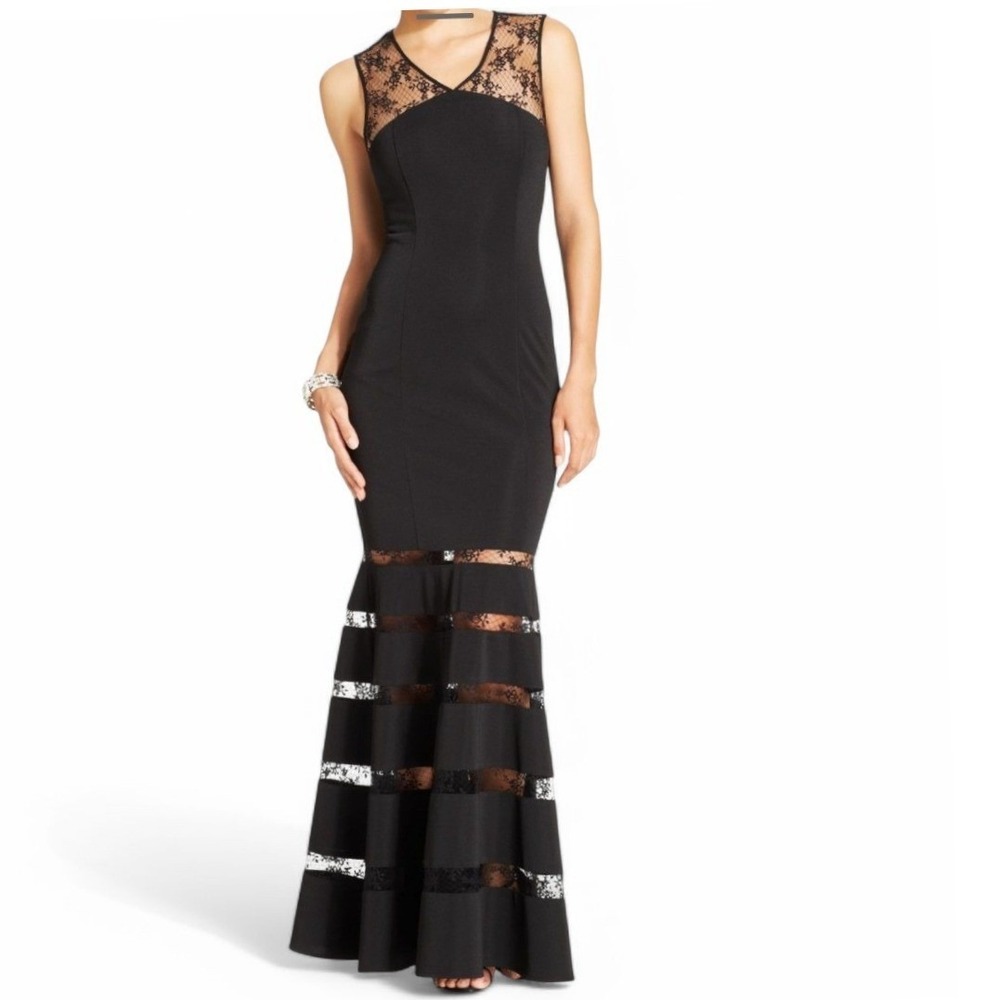 JS‎ Collections Black Sleeveless Vee Neck Lace Illusion Mermaid Gown Size 10